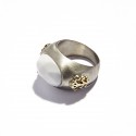 White Agata Cabochon Chevalier Ring